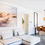 The Grande: Hillside Retreat With Sea Views And Rooftop Terrace * Rogoznica (Sibenik-Knin)