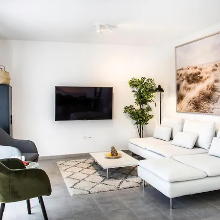 Lejlighed The Grande - Huge Terrace - Amazing Sea Views - Tastefully Furnished - Access To Rooftop Terrace And Gym - Hillside *