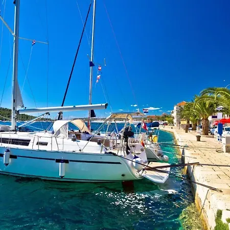 The Grande - Huge Terrace - Amazing Sea Views - Tastefully Furnished - Access To Rooftop Terrace And Gym - Hillside * Rogoznica (Sibenik-Knin)