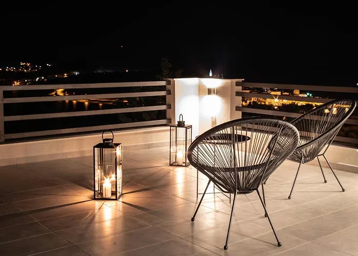 Apartament The Grande - Huge Terrace - Amazing Sea Views - Tastefully Furnished - Access To Rooftop Terrace And Gym - Hillside *