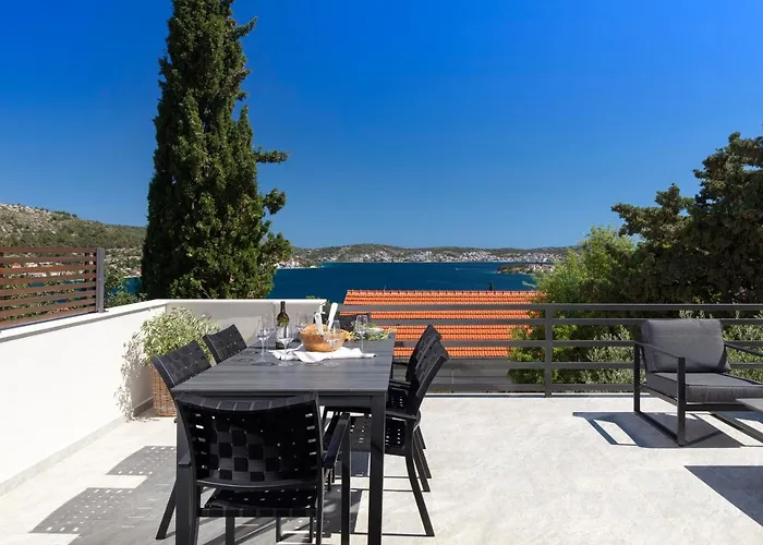 The Grande - Huge Terrace - Amazing Sea Views - Tastefully Furnished - Access To Rooftop Terrace And Gym - Hillside Apartamento *